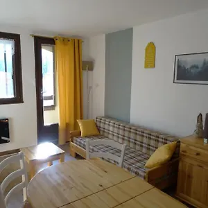 https://appartement-au-coeur-du-village-avec-parking-prive.hotels-rhonealpes.com