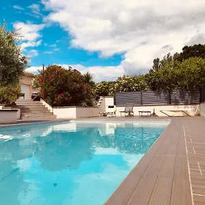 https://cabanon-dans-le-jardin.midi-pyreneeshotels.com